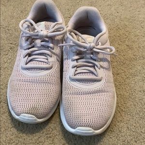 NIKE TANJUN RUNNING SNEAKERS